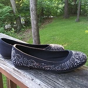 Girls Steve Madden Black Flats.